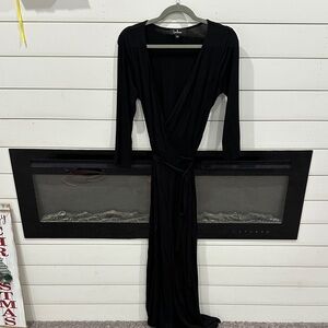 Lulu's Classic Black Wrap Dress